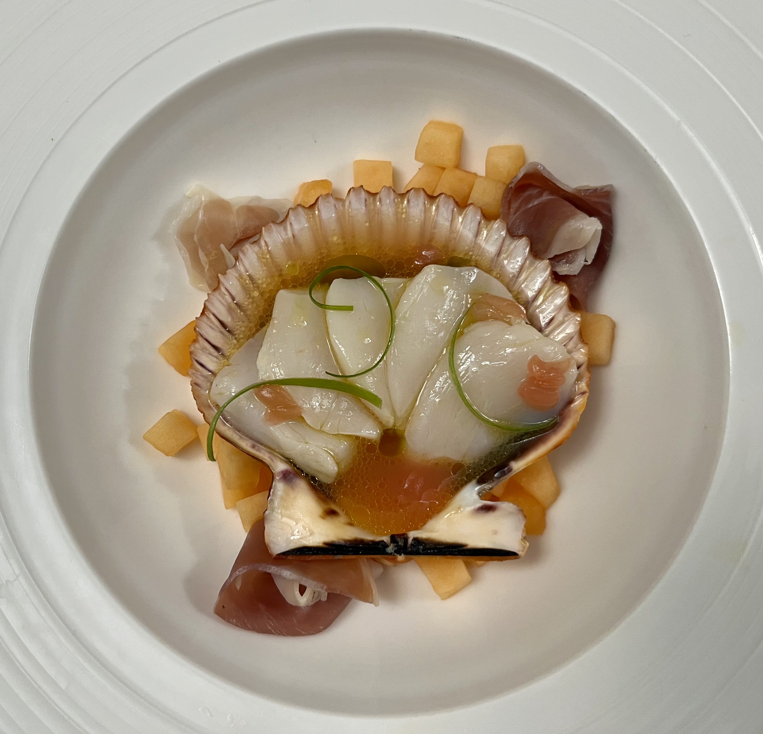 Scallop Crudo w Cantaloupe Proscuitto